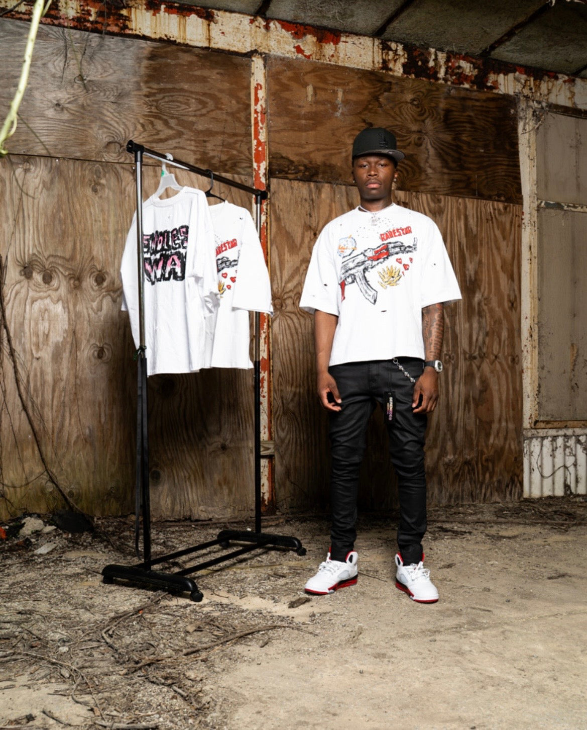 ENDLESS WAR TEE